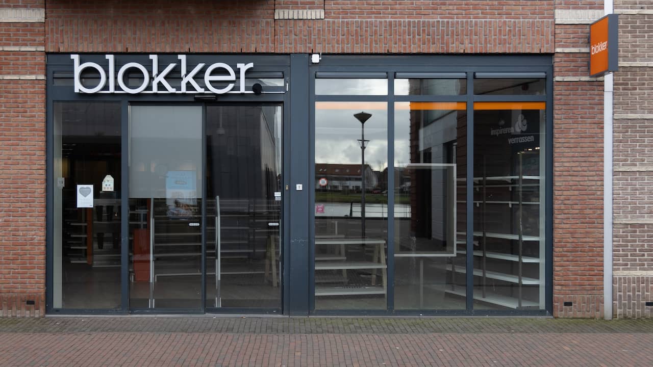 Blokker maakt op korte termijn doorstart met minstens dertig winkels Blokker maakt op korte termijn doorstart met minstens dertig winkels