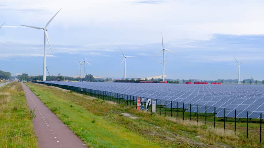 Vorig jaar kleinste aantal nieuwe windmolens gebouwd sinds 2017 in Nederland Vorig jaar kleinste aantal nieuwe windmolens gebouwd sinds 2017 in Nederland